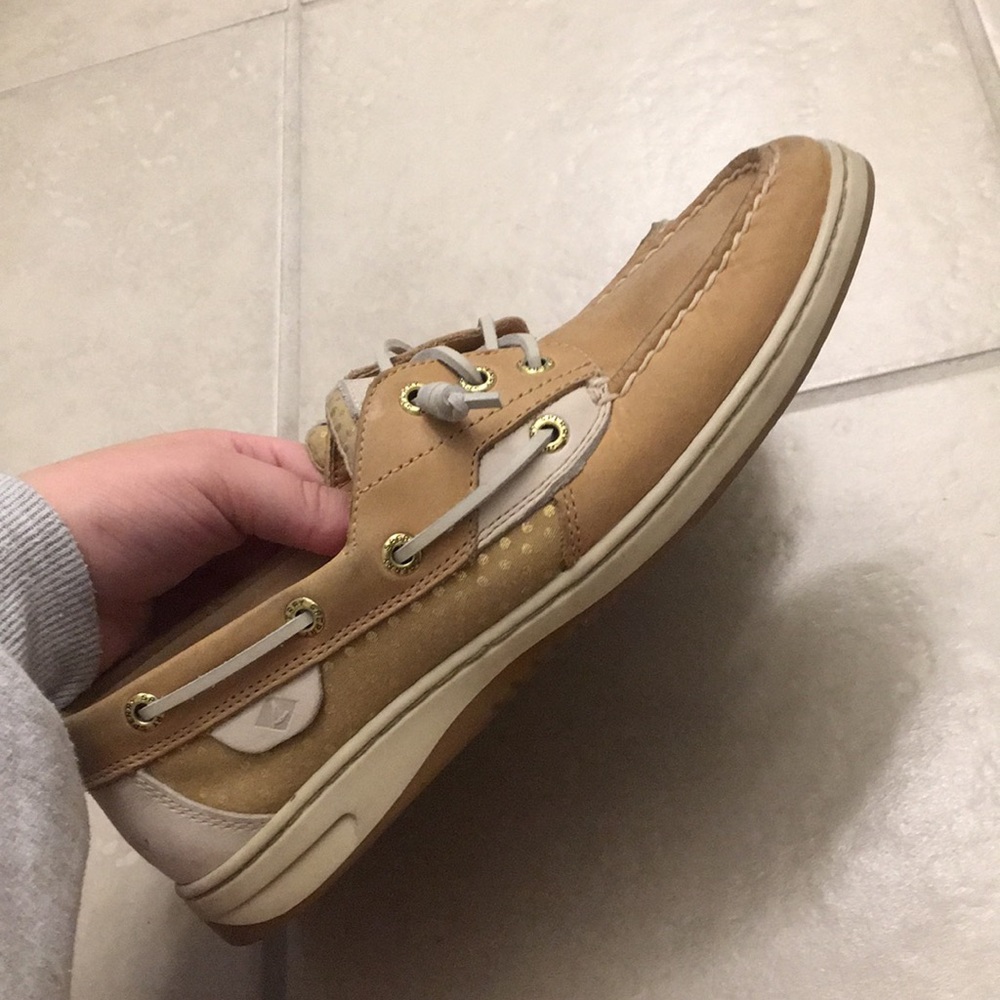 Women’s sperry boat shoes